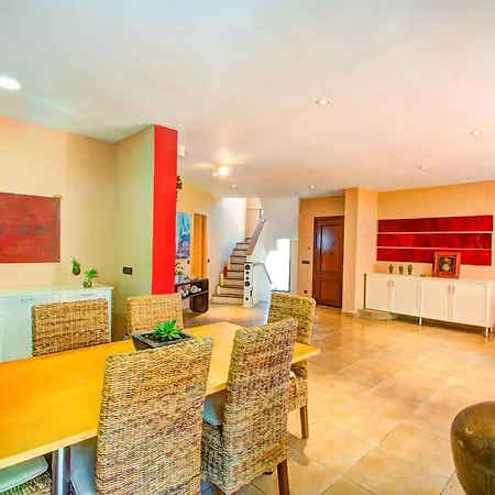 Relax House